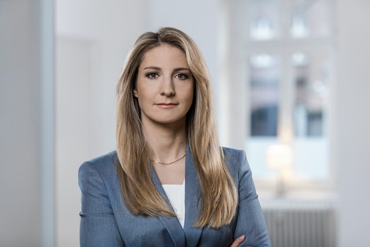 Leonie Linke ist Rechtsanwältin und zertifizierte Beraterin für Steuerstrafrecht der Kanzlei Adick Linke aus Bonn